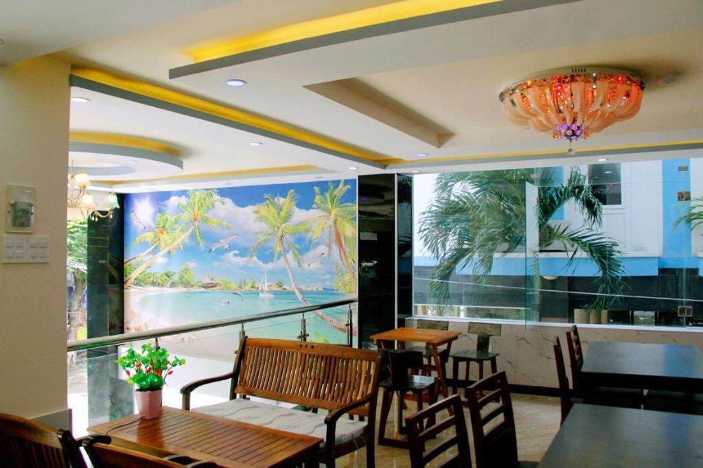 Yen Vy 04 Luxury Hotel Куи Нхон Екстериор снимка