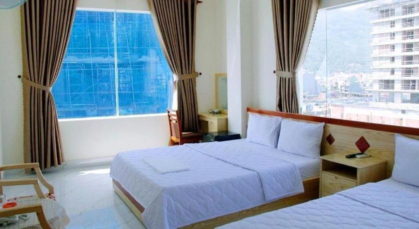 Yen Vy 04 Luxury Hotel Куи Нхон Екстериор снимка