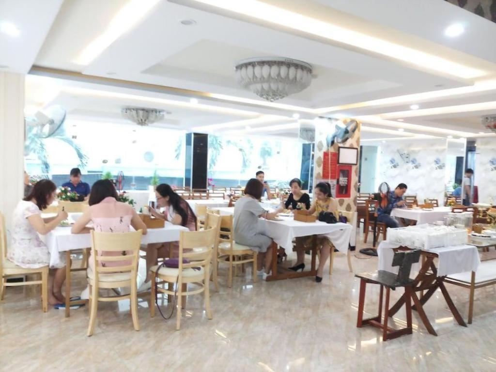 Yen Vy 04 Luxury Hotel Куи Нхон Екстериор снимка