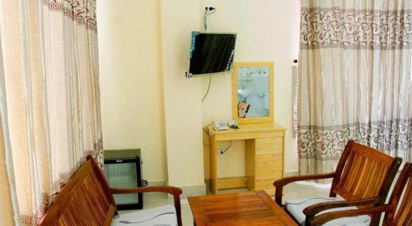 Yen Vy 04 Luxury Hotel Куи Нхон Екстериор снимка