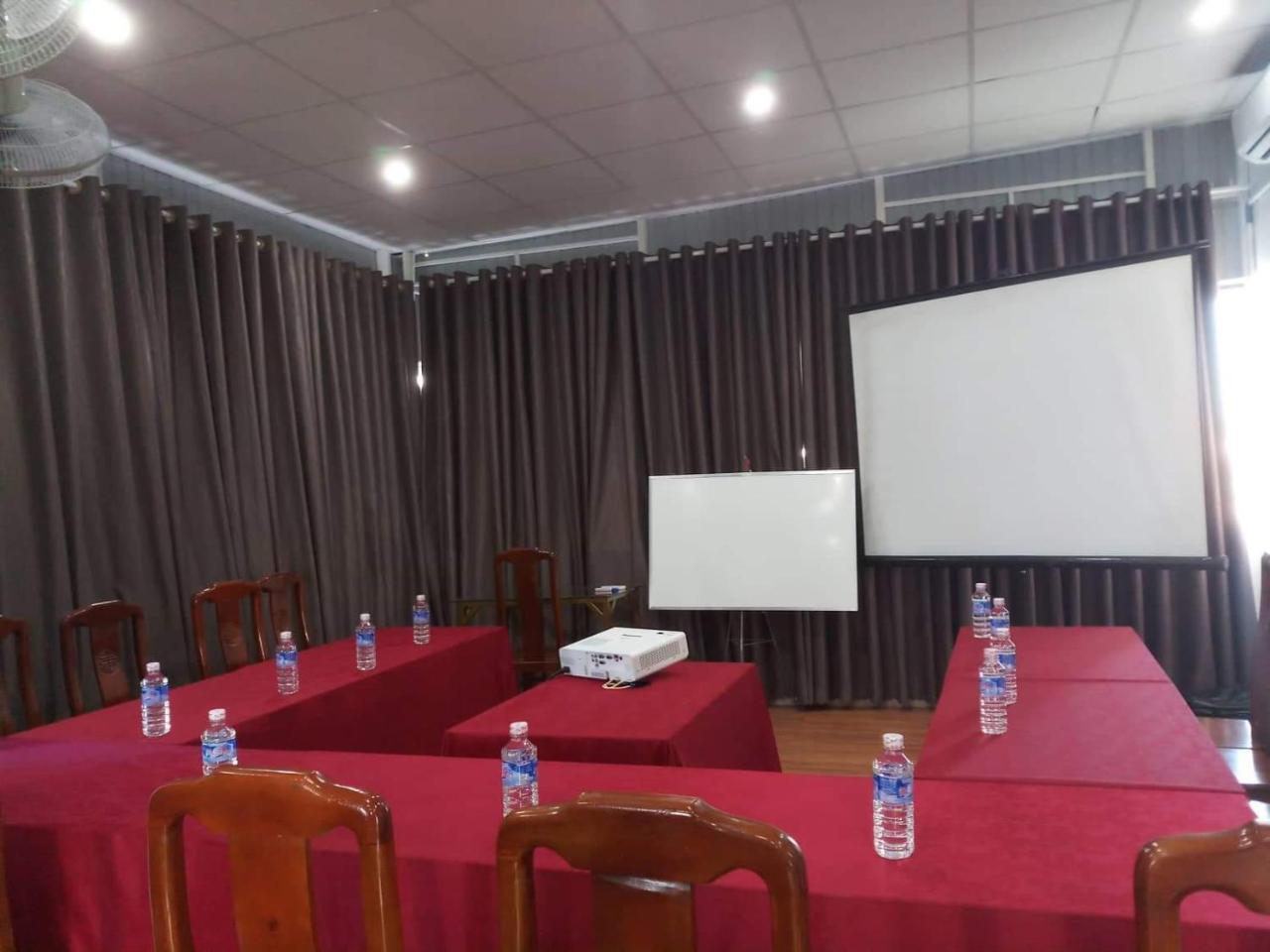Yen Vy 04 Luxury Hotel Куи Нхон Екстериор снимка
